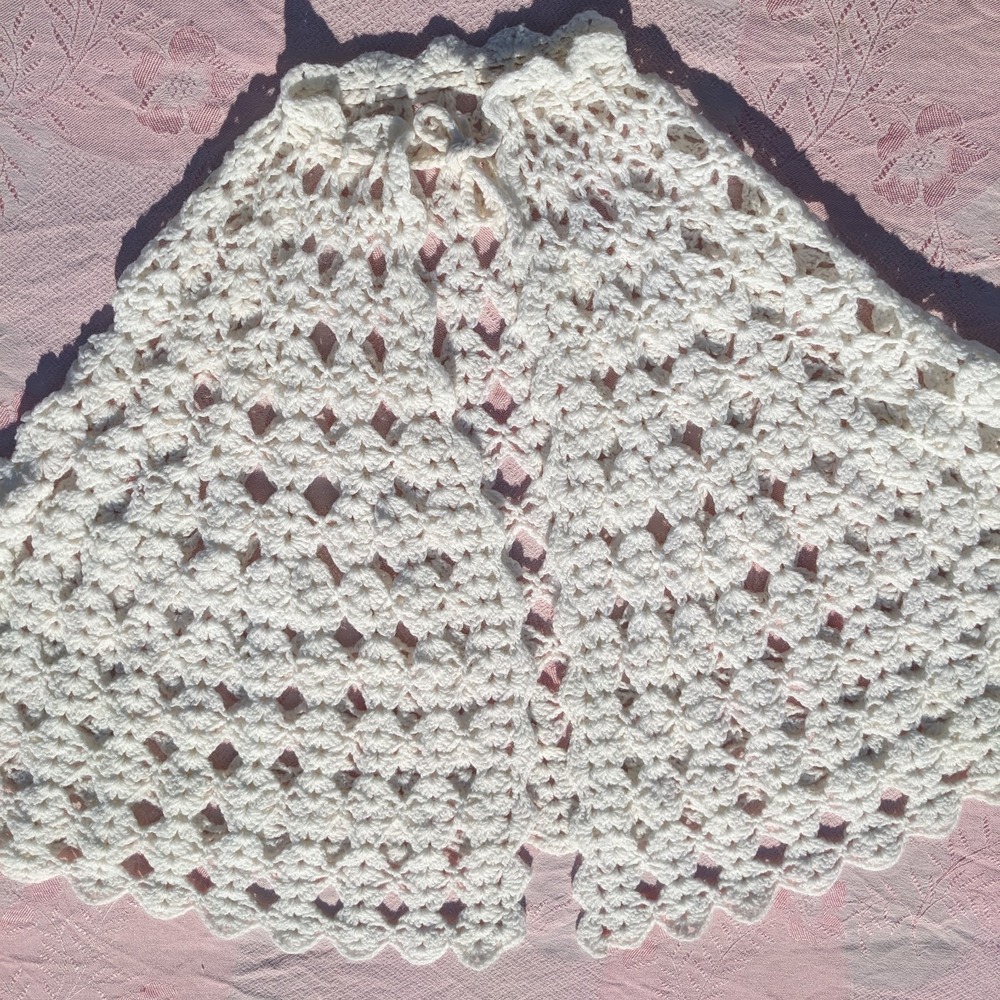 Vintage Handmade Crochet Poncho Cape Women's White Cottage Cardigan Shawl Knit - Picture 8 of 11